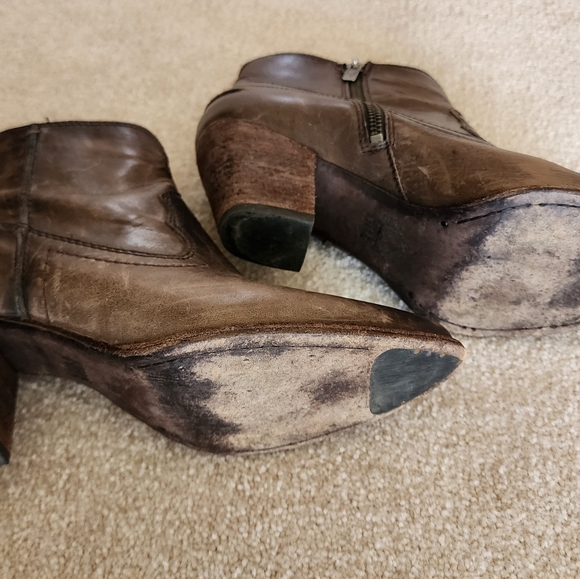 Frye Brown booties, size 8 - Picture 3 of 5